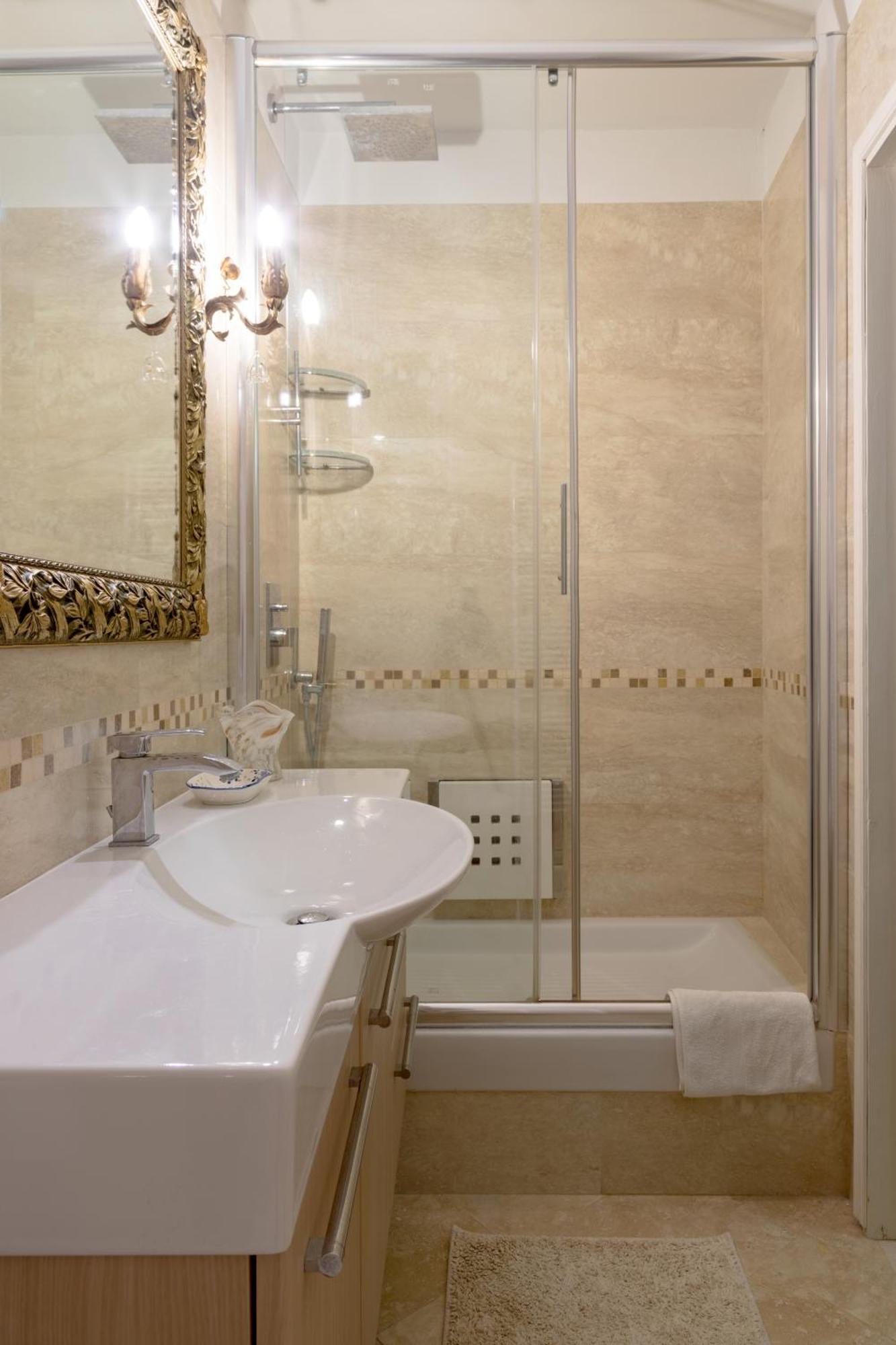 Lorenzo'S Home Венеция Экстерьер фото